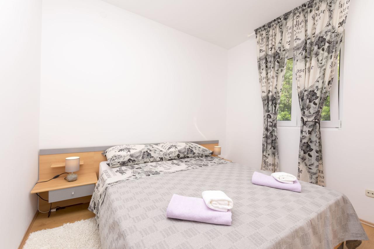 Apartment Petea Omiš Cameră foto